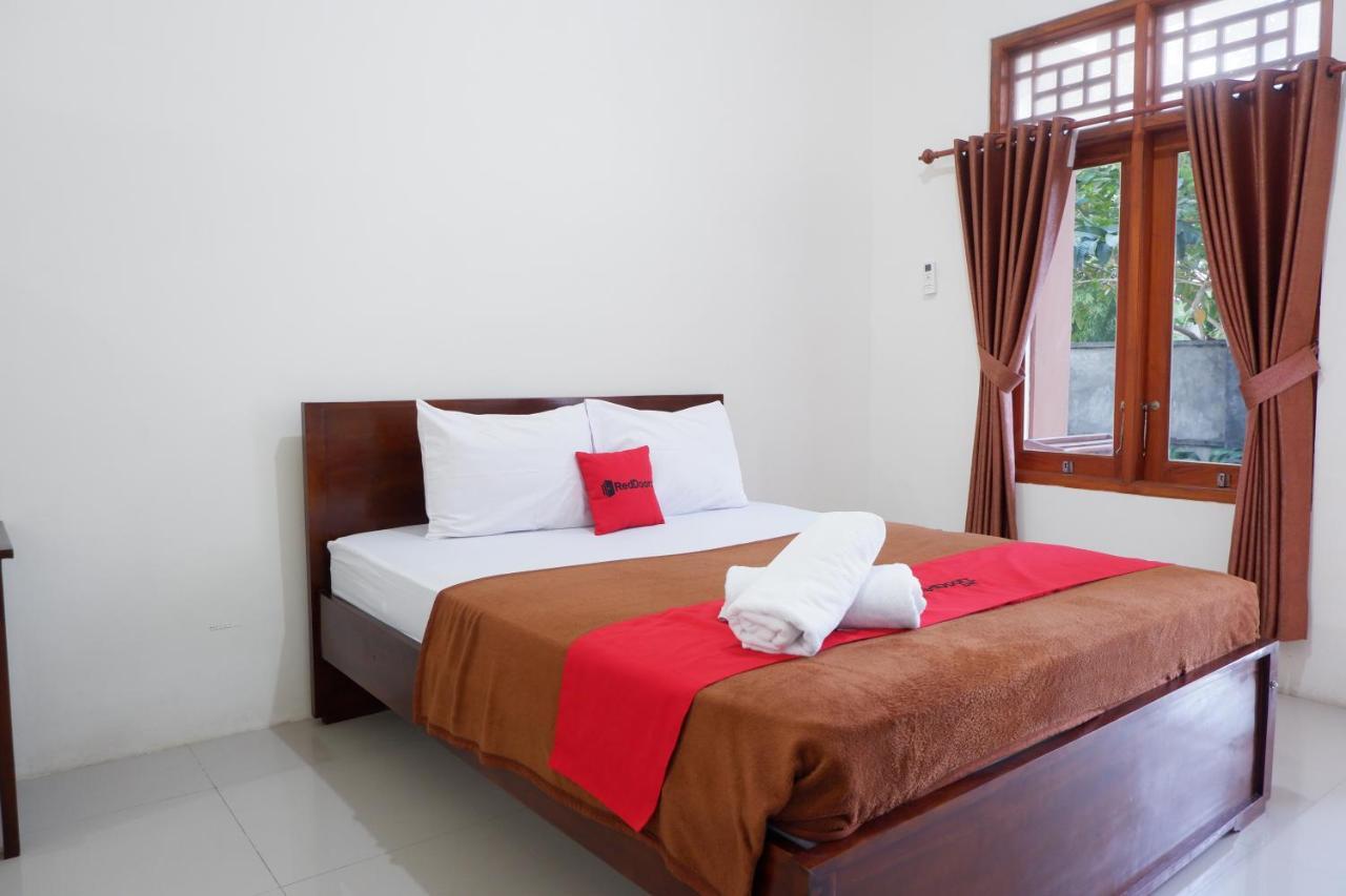 Reddoorz at Bale Eja Syariah Senggigi Apartment Montongbuwoh Luaran gambar