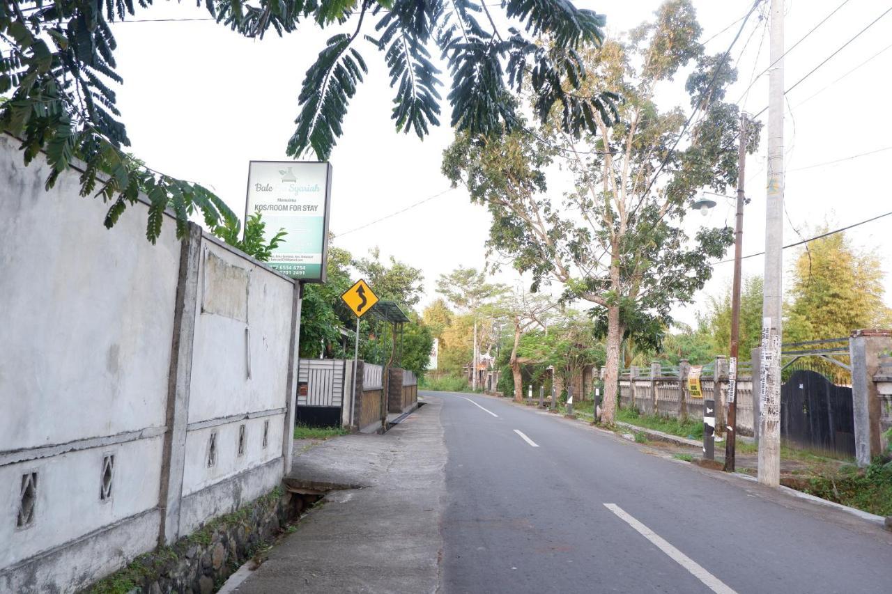 Reddoorz at Bale Eja Syariah Senggigi Apartment Montongbuwoh Luaran gambar