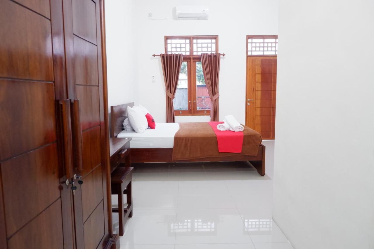 Reddoorz at Bale Eja Syariah Senggigi Apartment Montongbuwoh Luaran gambar