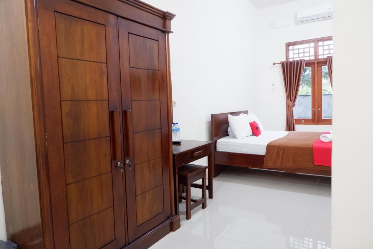 Reddoorz at Bale Eja Syariah Senggigi Apartment Montongbuwoh Luaran gambar